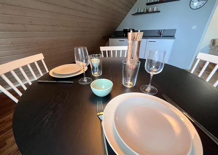 Schoenes Zimmer In Gepflegter Wohnung - 1